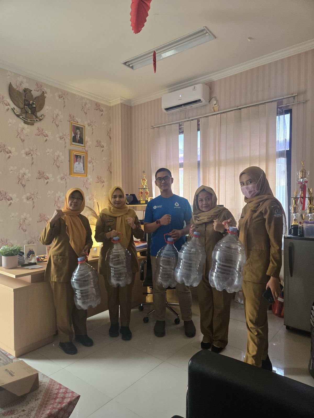 Secondary traction photo 1